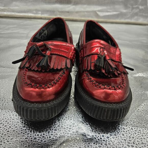 T.U.K. Womens Metallic Burgundy Red Platform Loafers Tassels US Size 5 - Picture 3 of 10
